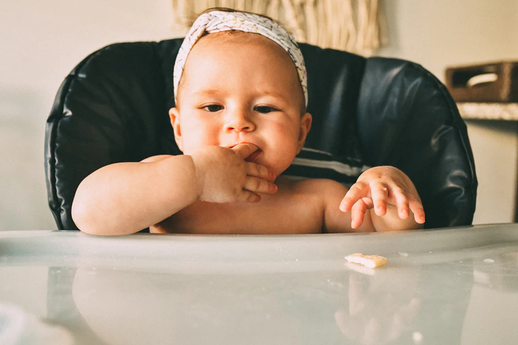 at what age do babies start teething?
